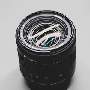 Aparate de fotografiat și sisteme optice