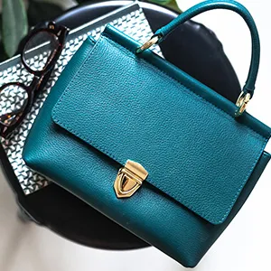 Genți de mână și portofele